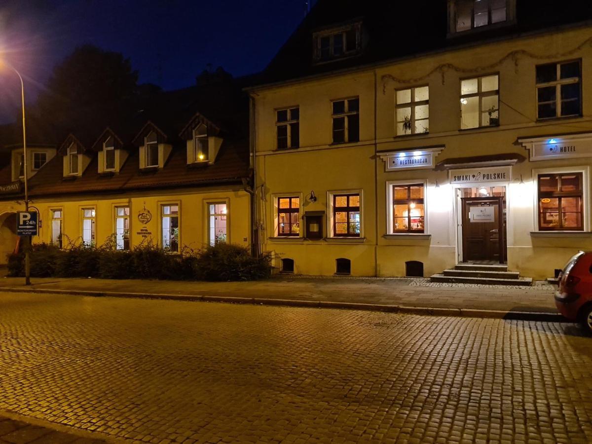 Hotel Zajazd Kultury, Dawniej Pocztowy Zielona Góra Exterior foto