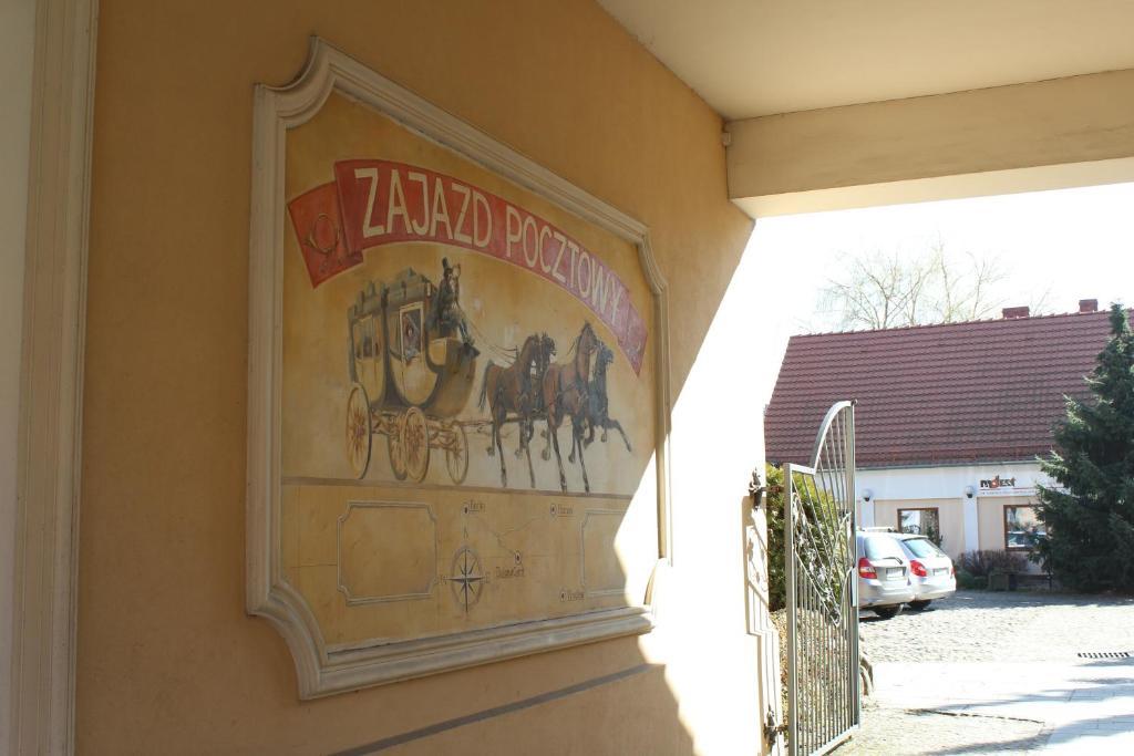 Hotel Zajazd Kultury, Dawniej Pocztowy Zielona Góra Exterior foto